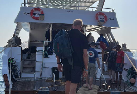 344B02F8-B1F9-48B8-A6E5-4035DB47F180