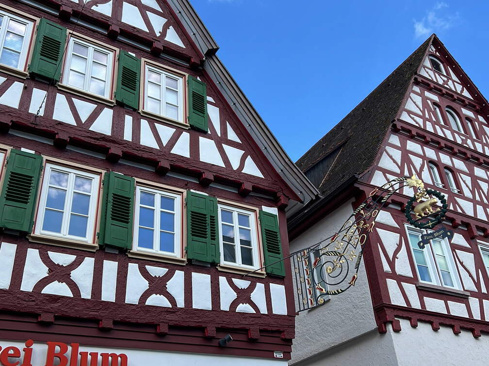 16C00B40-A86F-42F0-B292-46C0B2E9B484