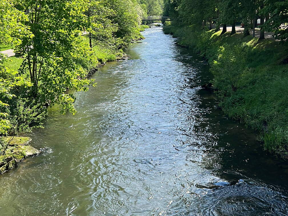 587684FF-06B6-4F3D-AAD2-A0BB473D5EA9