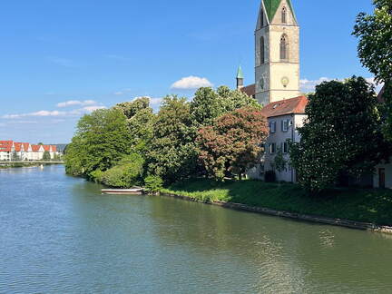 6D9D2398-3C1F-46A9-8E83-17EF65870A31