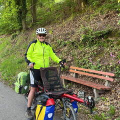 74BDE9F2-07EE-491C-8526-9D81760EF94A