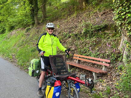 74BDE9F2-07EE-491C-8526-9D81760EF94A