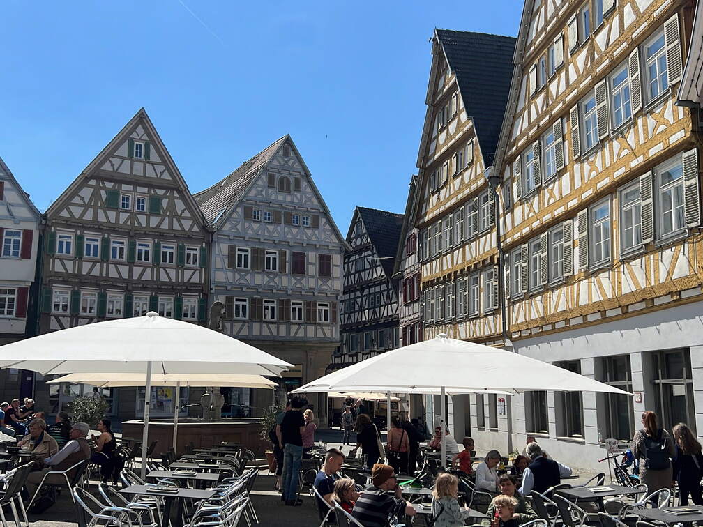 A0FCC1EC-2928-4544-A74C-BE299B74F8E0