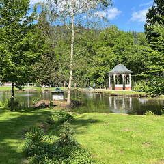 AE5B0BDF-792F-40D5-B235-B112E1E4A61A