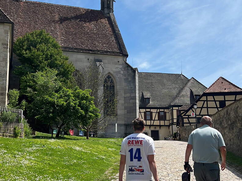 F85A6864-A62A-4DB3-B613-E48735B4D775