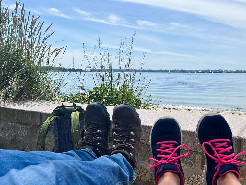 09156FEC-3D7B-4BD7-94C3-139FFA576310