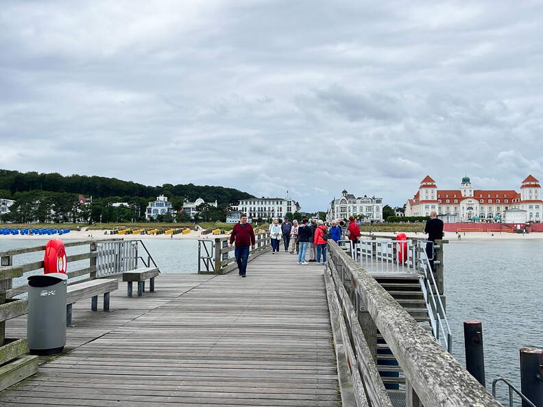 D00201B0-1BBB-475E-8715-E1A748A47B70