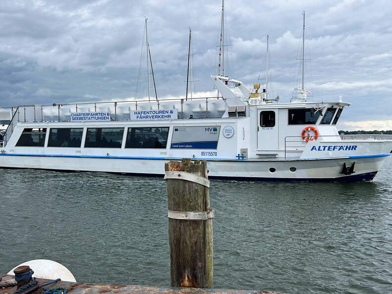 FA883816-05BD-4121-B72F-0285A5ADD9FA