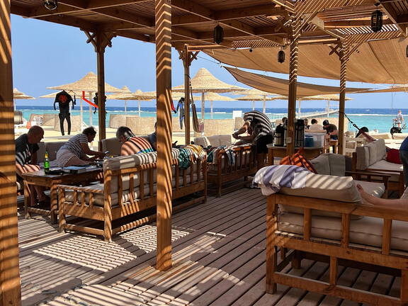 0757F4DF-1BA5-43B9-BF1D-9E400D4329DF