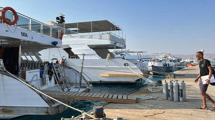 8F57E160-25F4-4C4C-A71B-4249BF533A64