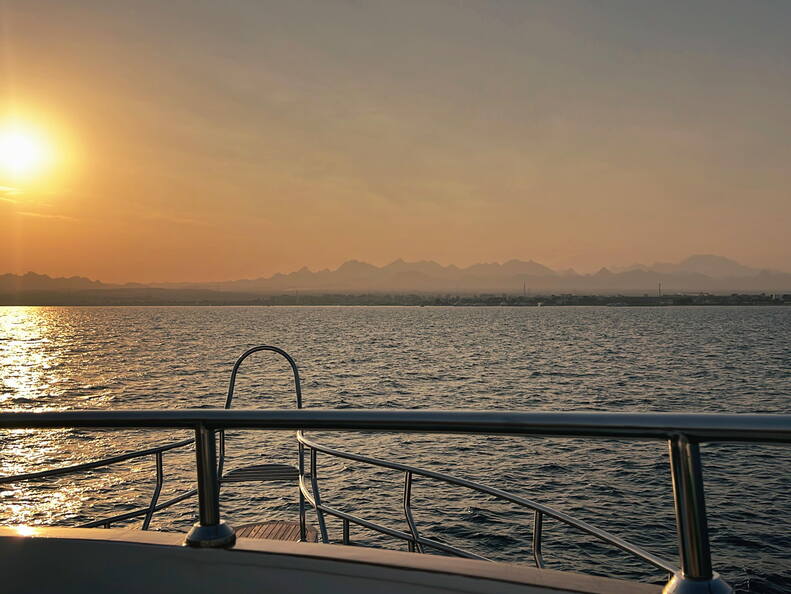 B34A21BF-24E9-4CF0-9033-6DC044F1F437